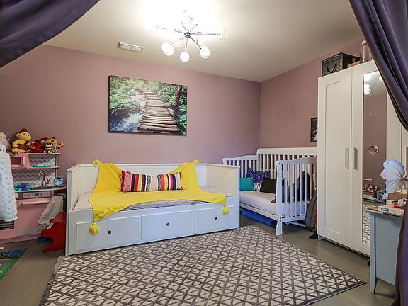5th image of 4757 W Howard St #501B