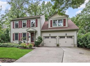 304 W 2nd St, Moorestown, NJ 08057