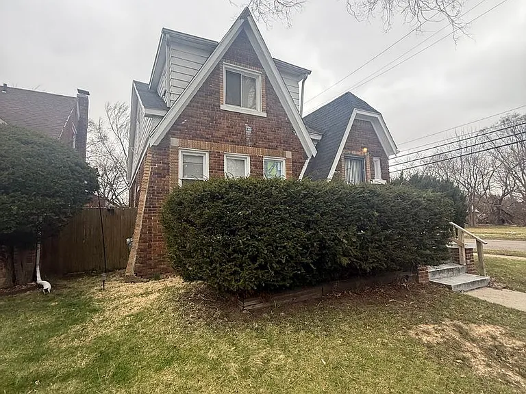 12847 Maiden St — Photo 4