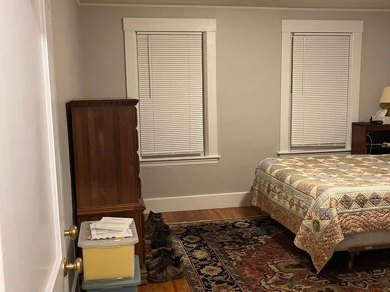 354 Rollstone St #1-R — Photo 4