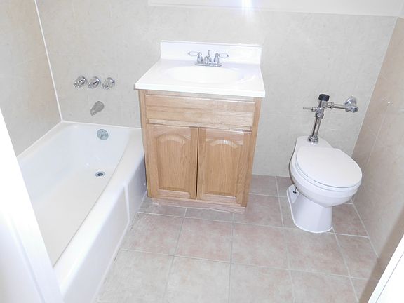 5th image of 16-66 Bell Blvd #232A