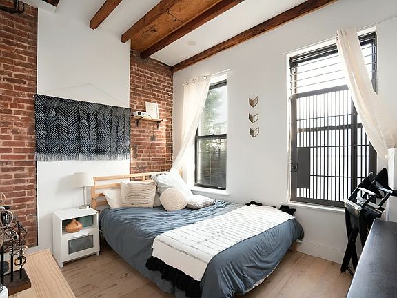 4th image of 60-82 Catalpa Ave #3C