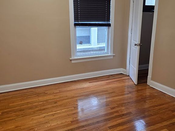 4th image of 7834 S Langley Ave #2