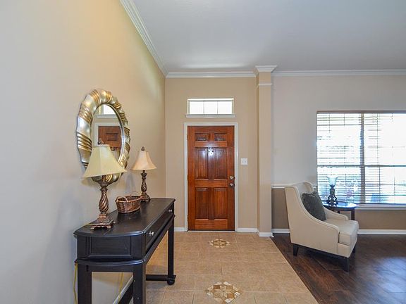 2nd image of 7911 Thorncroft Manor Ln