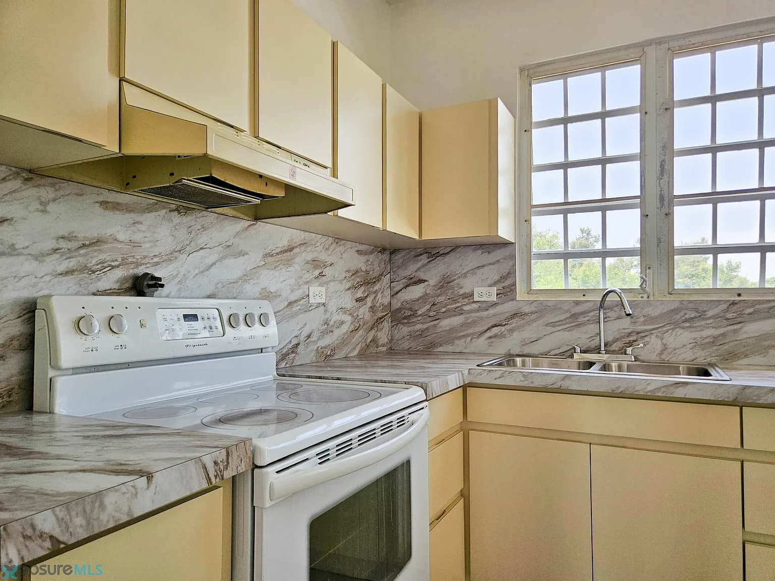 2 bed, 1.0 bath, 680 sqft, $795 — Photo 4
