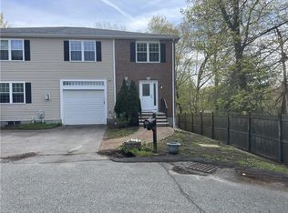 233 Saint Mary St #10, Needham, MA 02494