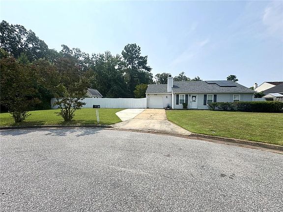 3rd image of 3401 Dana Ln