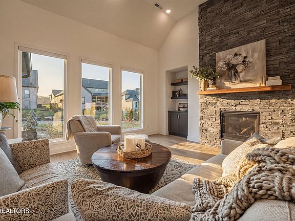 3rd image of 12228 Broady Glen Ln