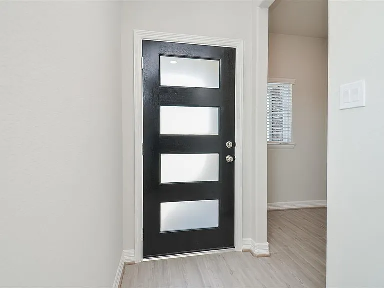 7402 Sunlit Harbor Dr — Photo 6