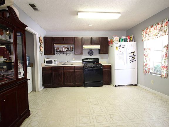 2nd image of 138 Larga Vista Dr