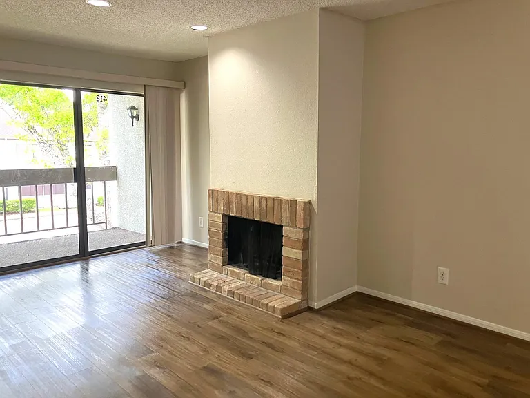 12100 Melville Dr #412 — Photo 12