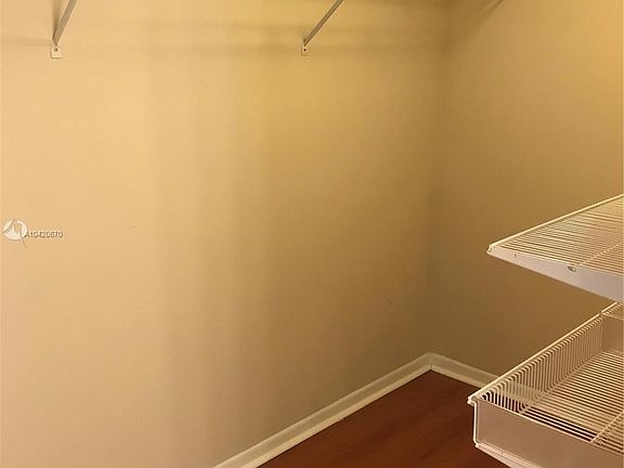4th image of 2756 Day Ave APT 403