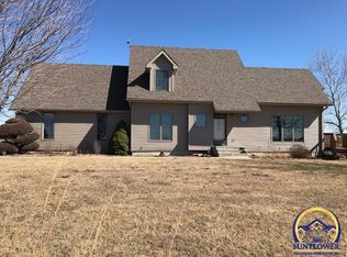 12032 NW 4th St, Topeka, KS 66615