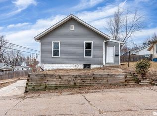 1114 41st Ave, Rock Island, IL