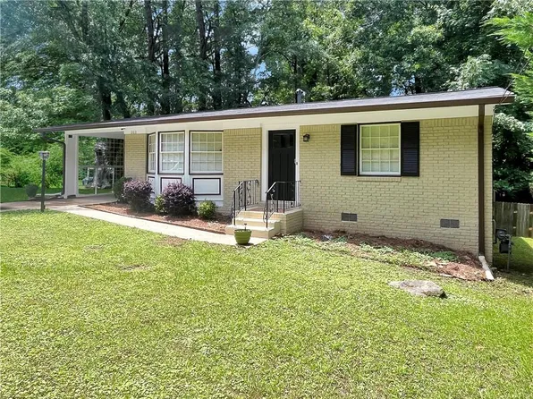 860 Verona Dr, Clarkston, GA 30021