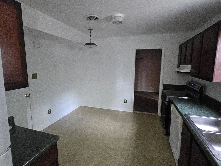 5012 Cedarbend Ln — Photo 5