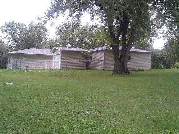 3rd image of 504 N Meridian St