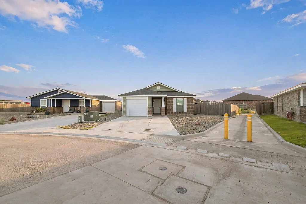 2 bed, 2.0 bath, 1020 sqft, $2,300 — Photo 3