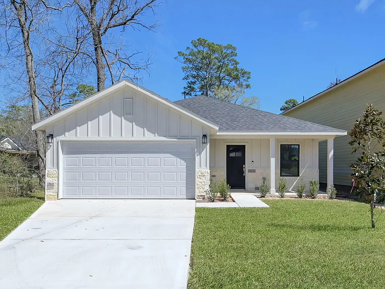 106 Harbor Court Dr — Photo 2