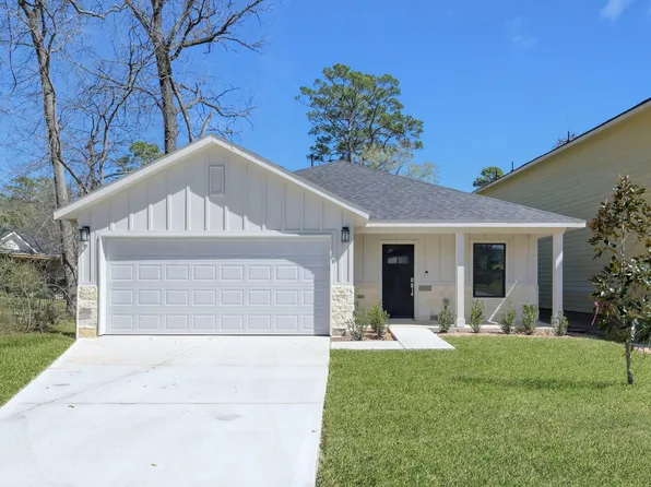 106 Harbor Court Dr, Montgomery, TX 77356