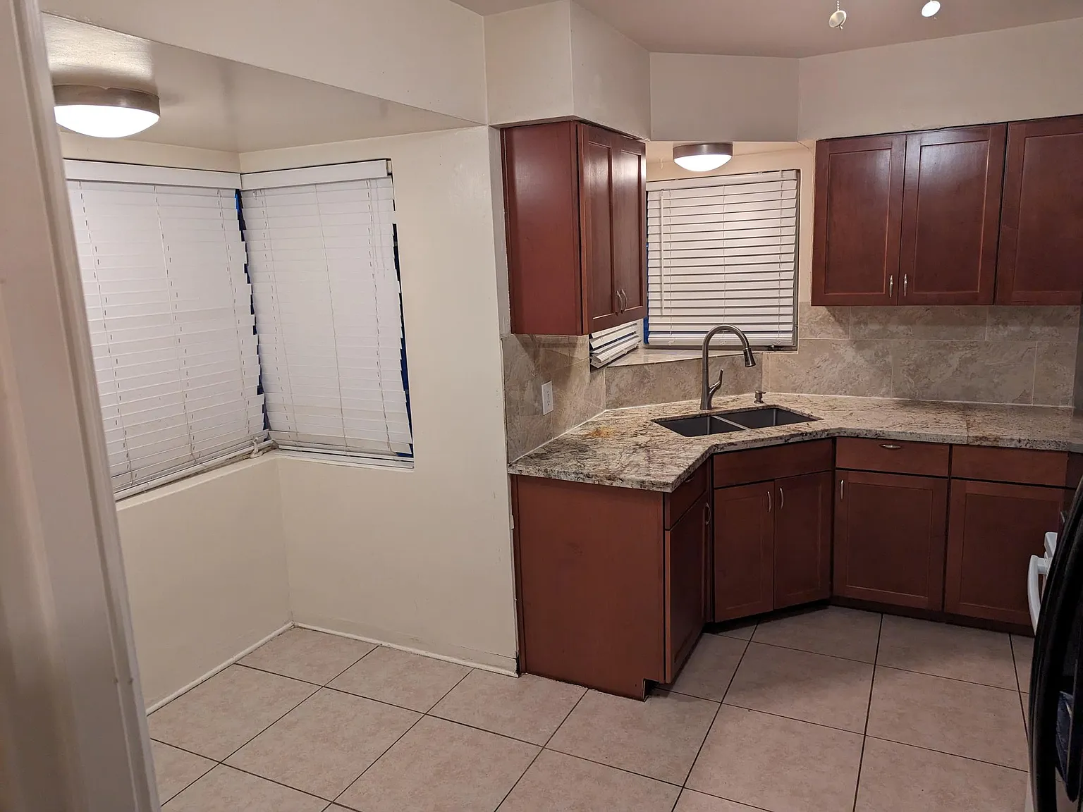 1309 W Osborn Rd — Photo 3
