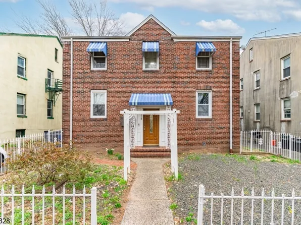 478 Fabyan Pl, Newark City, NJ 07112