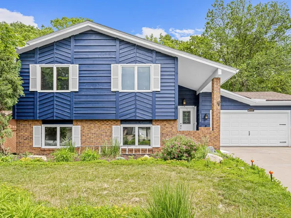 13229 Court Pl, Burnsville, MN 55337