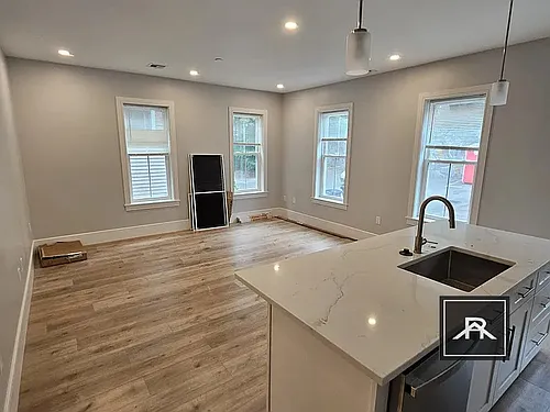 124 Kenrick St Photo 1
