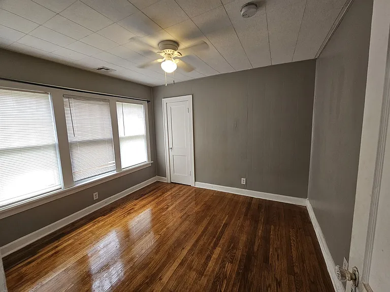 1503 N Broadway Ave — Photo 5