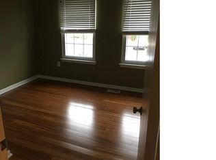 27 Luffing Ct, Essex, MD 21221