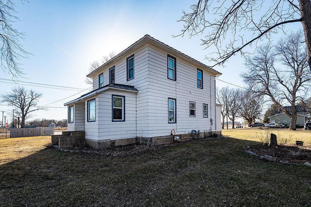 202 N 14th St, Kerkhoven, MN 56252 Zillow
