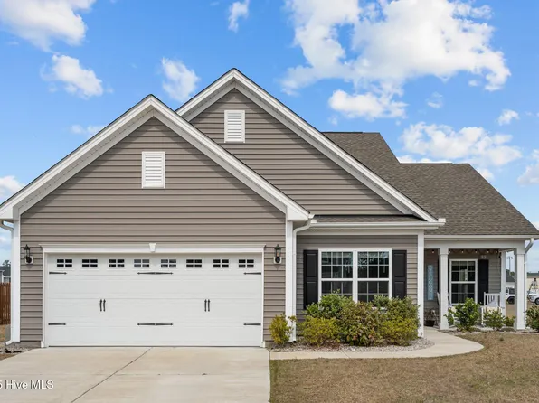 92 Warbler Way, Hampstead, NC 28443