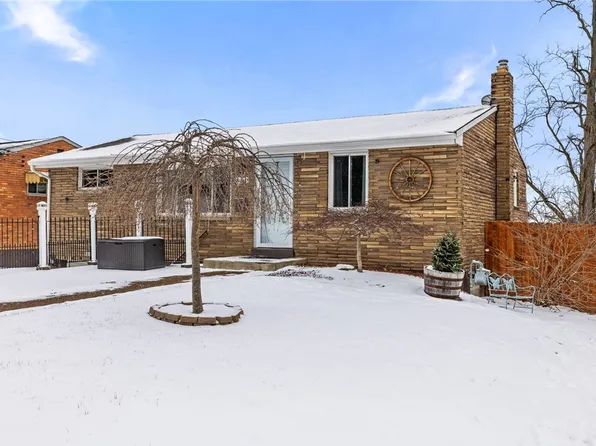 864 Tropical Ave, Pittsburgh, PA 15216