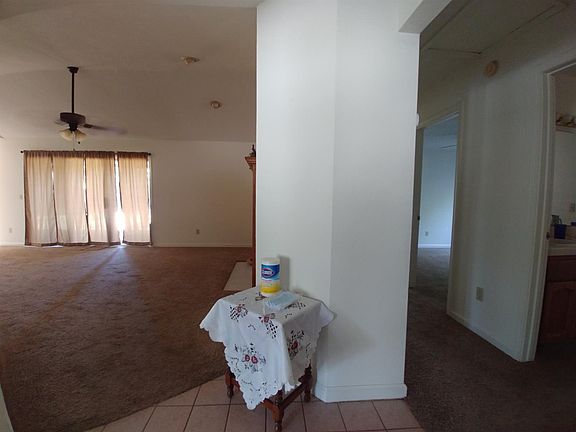 5th image of 3219 Sierra Vista Dr