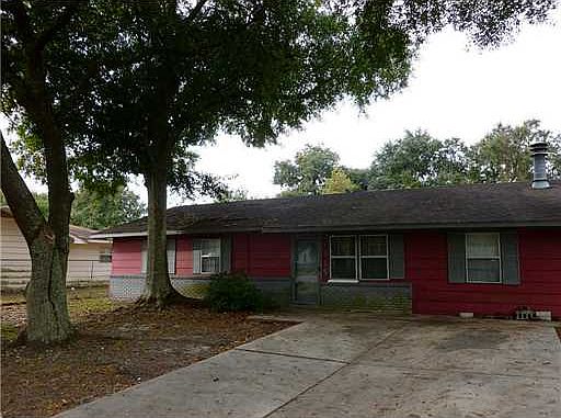 1st image of 1915 42nd Ave