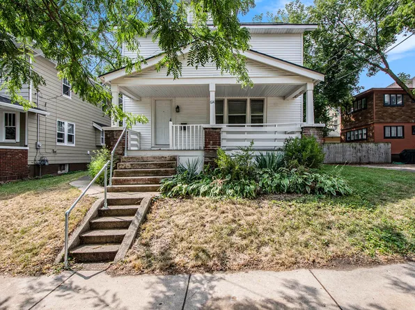 614 Sherman St SE, Grand Rapids, MI 49503