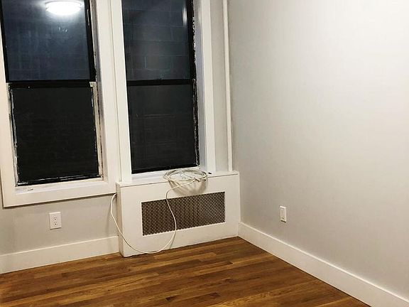 4th image of 322 E 117th St APT 10