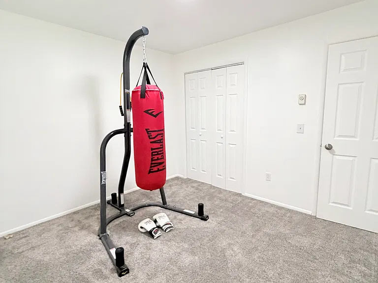 300 N Blossom Dr — Photo 11