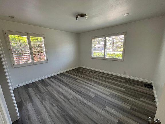 3rd image of 1857 Woodland Ave