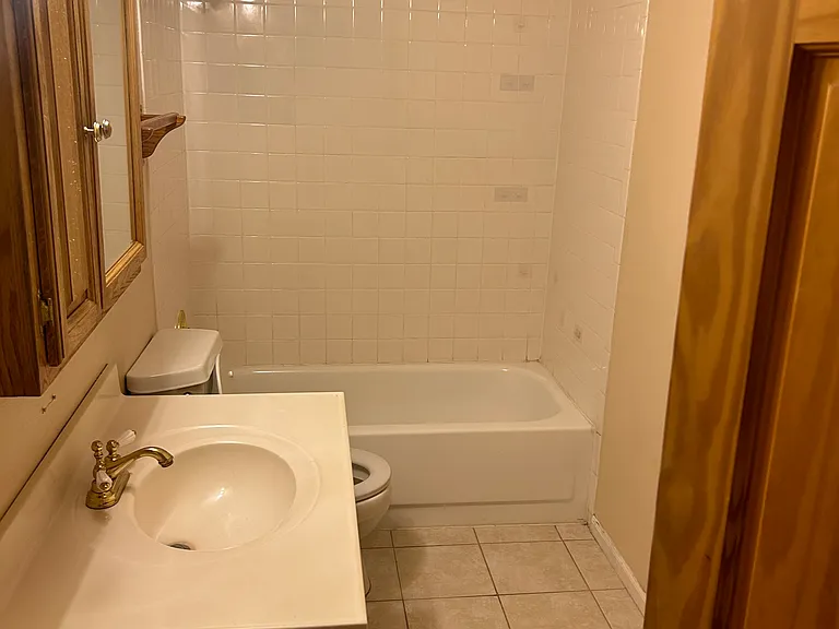 1407 Centaur Cir — Photo 17