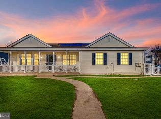 148 Compass Rd, Manahawkin, NJ 08050