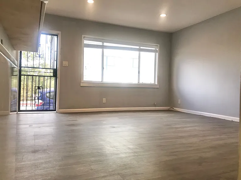 5101 Pacific Ave — Photo 7