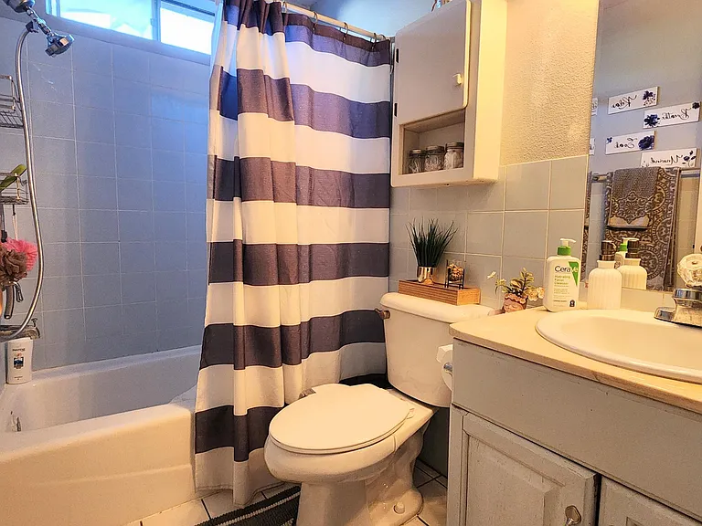 5515 W Hatcher Rd — Photo 11