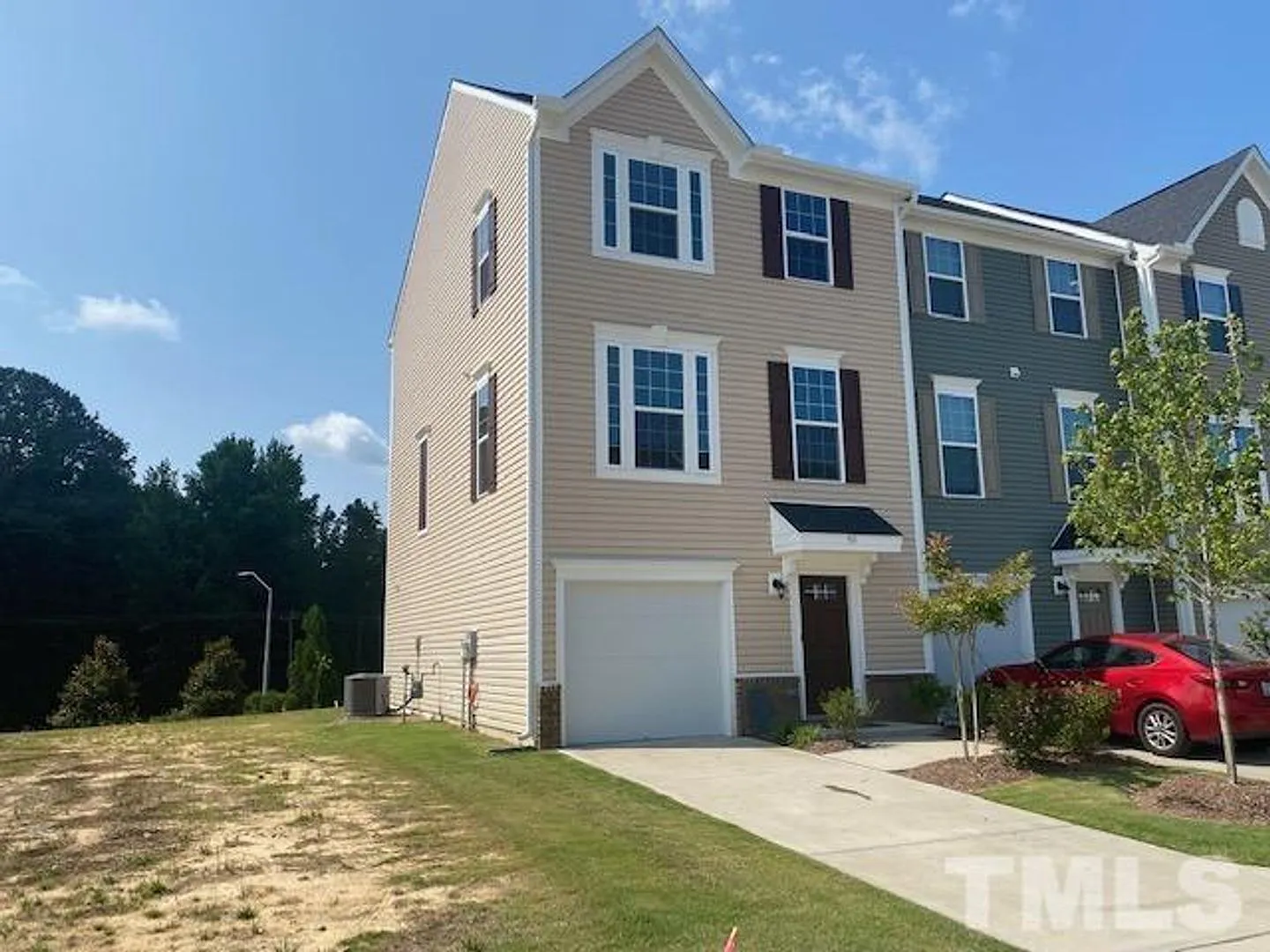 511 Autumn Cure Court - Bev Roberts Renals and property management — Photo 1