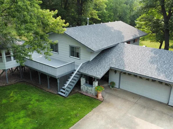 21761 Zumbrota St NE, East Bethel, MN 55011