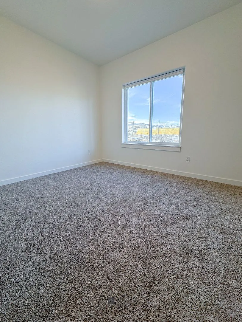 991 Covey Run Rd — Photo 4