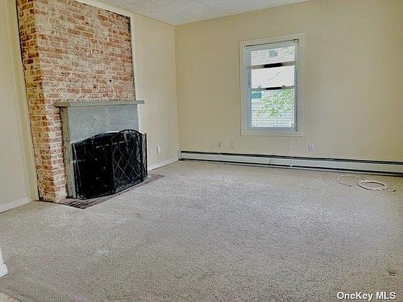 3rd image of 158 N Long Beach Ave Floor 2