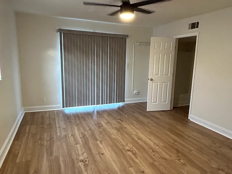 5541 Bay Blvd #550 — Photo 6