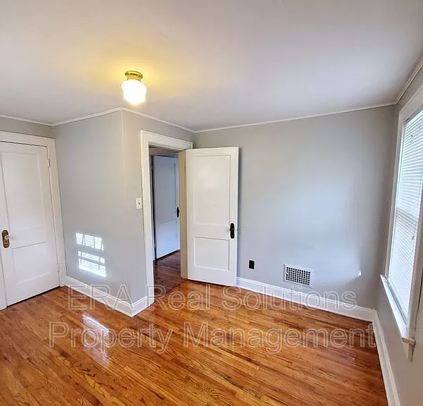 695 S Eureka Ave — Photo 12