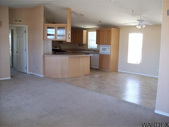 4th image of 1454 S Easter Ln